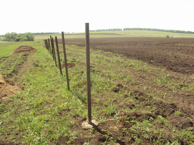 Инфраструктура поселка. Охрана. Установка забора.