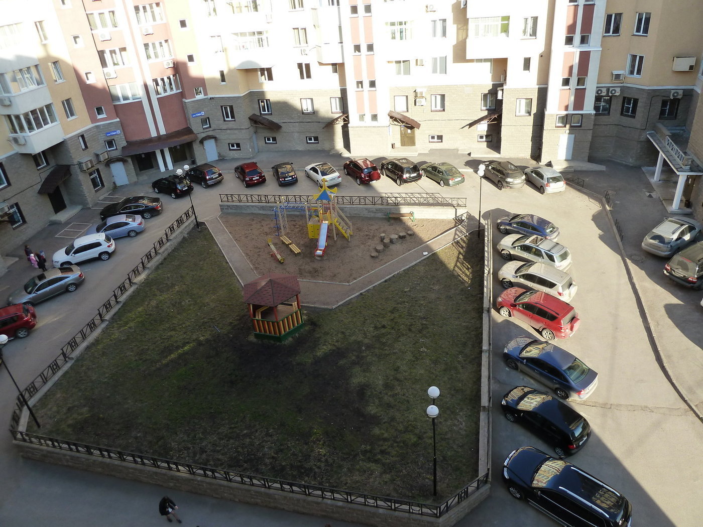 микрорайон "Парковый" в Уфе, продается элитная квартира в доме Зорге 70/2